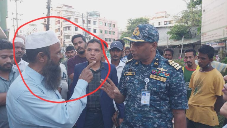অস্বাস্থ্যকর ডাস্টবিন নিয়ে সংবাদ প্রকাশে বাধা