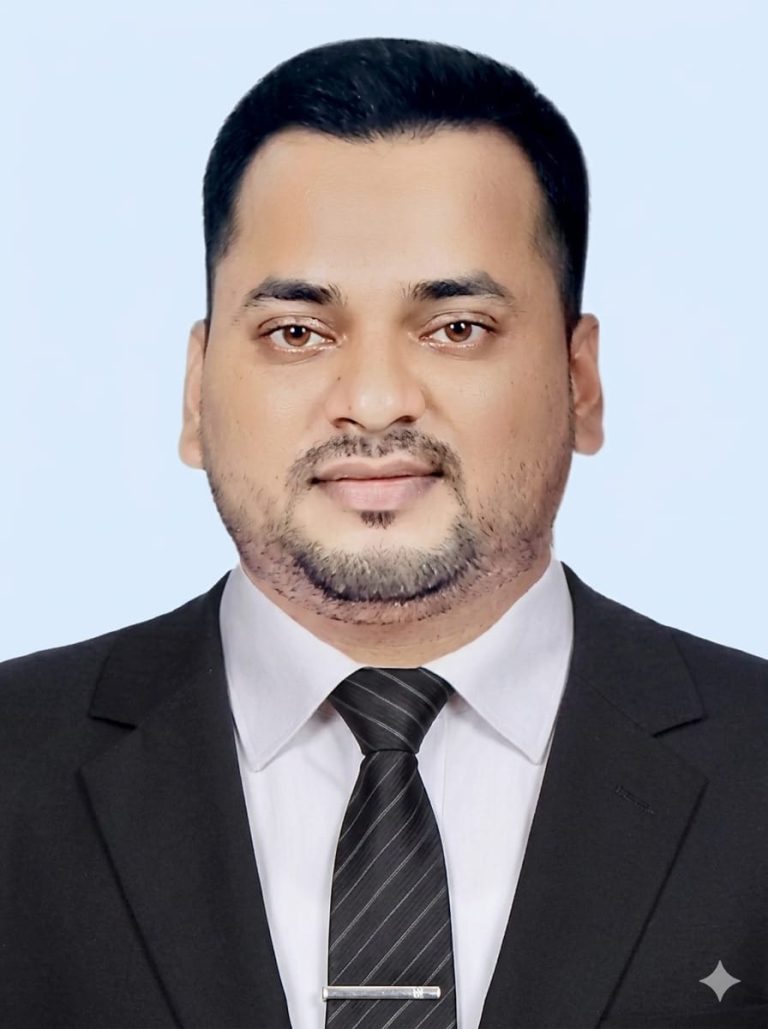 চন্দনাইশের সাবেক ছাত্রনেতা মো. আব্দুল করিম এখন আইনজীবী