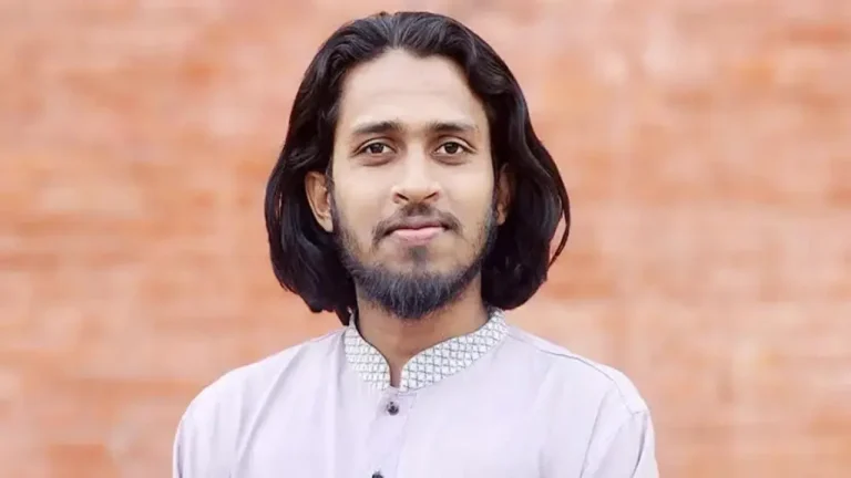 ‘আপনারা সিনিয়র না, ক্যাম্পাসের ঐতিহ্য’, ছাত্রদলকে আম্মার
