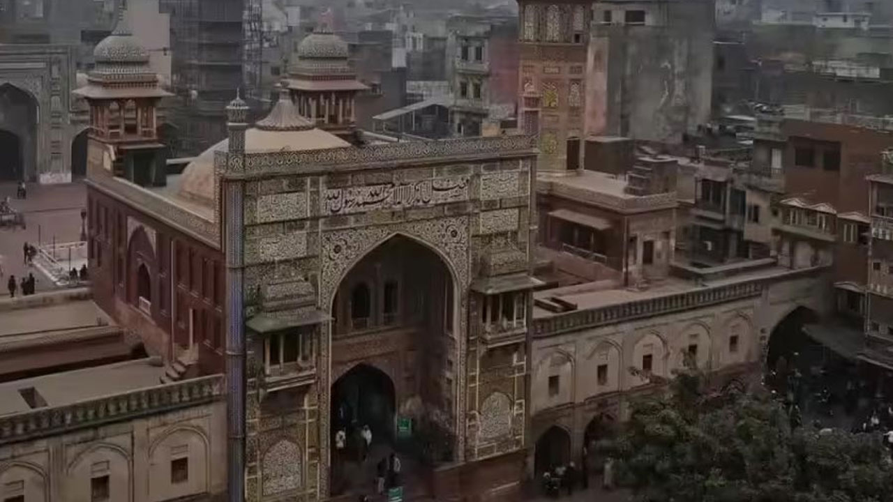 পাকিস্তানের ইসলামপুরা হলো কৃষ্ণনগর, মুস্তাফাবাদ এখন ধরমপুরা!